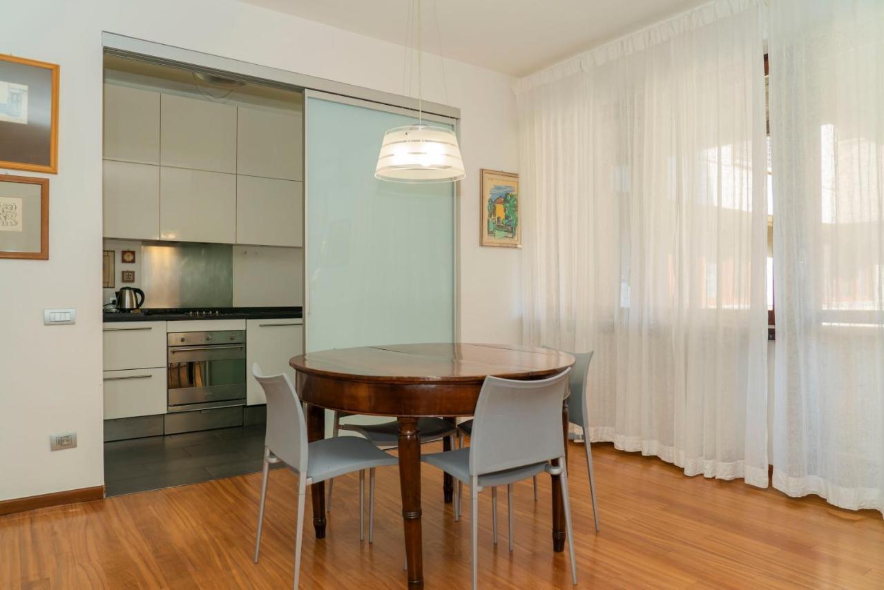 Trilocale Como Centro, Esclusivo 100 Mq Con 3 Balconi Exteriör bild